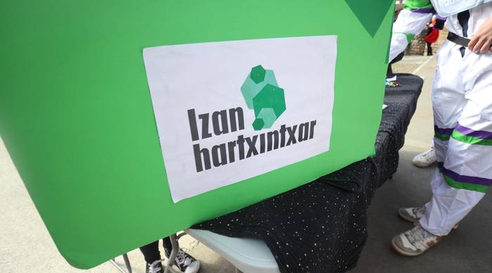 Salbatore Mitxelena ikastola laguntzeko Izan Hartxintxar Eguna
